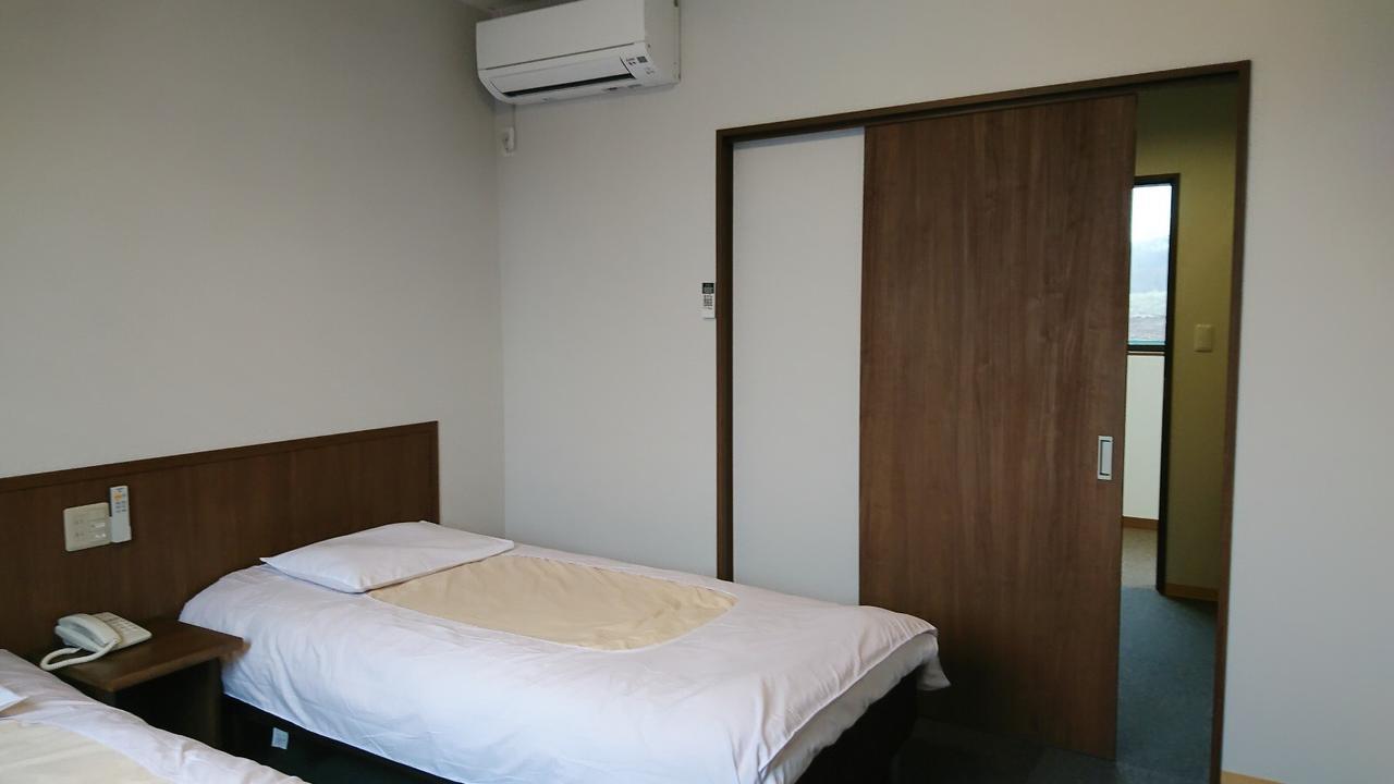 Hotel Takayama Narita Bagian luar foto